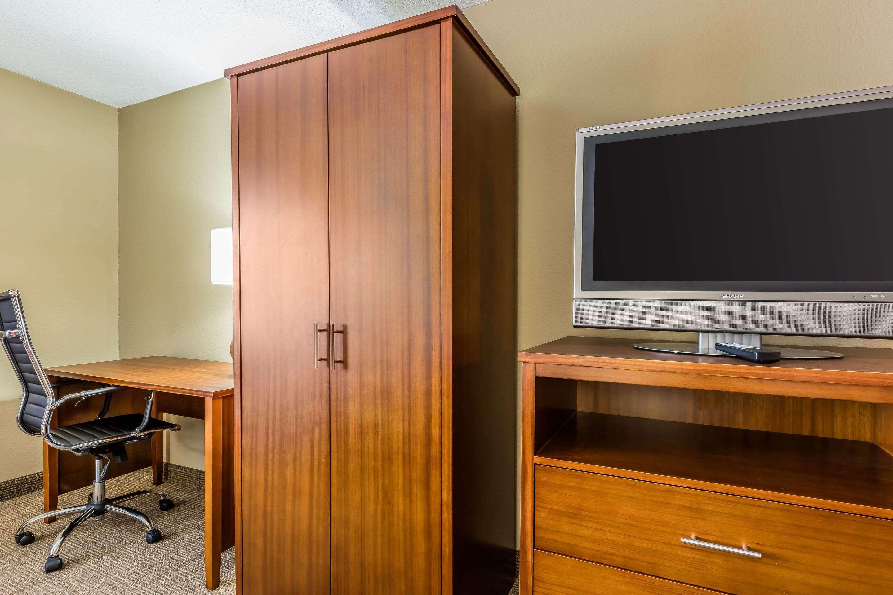 Hotel Comfort & Airport-american Way Memphis