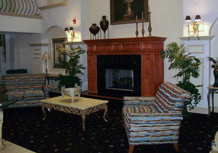 Hotel Comfort & Airport-american Way 2*